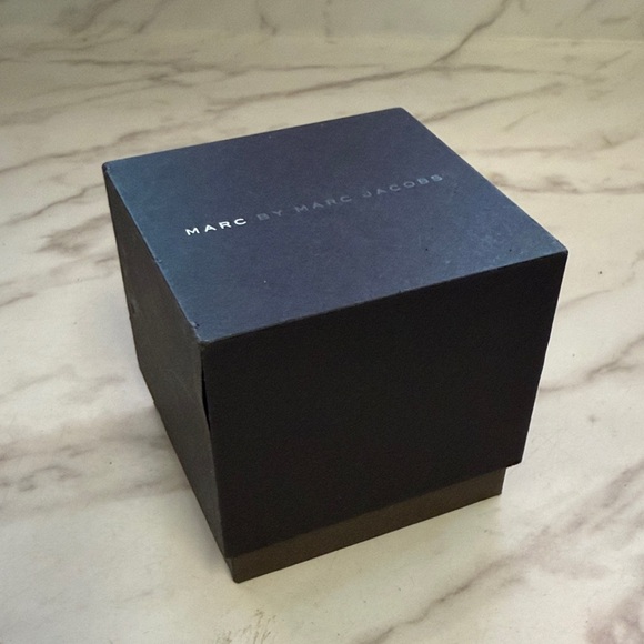 Marc By Marc Jacobs Gold and Red Watch - Picture 8 of 8